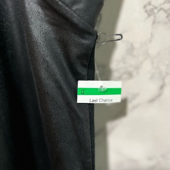 Halogen Black Media Sleeveless Top - Picture 6 of 9